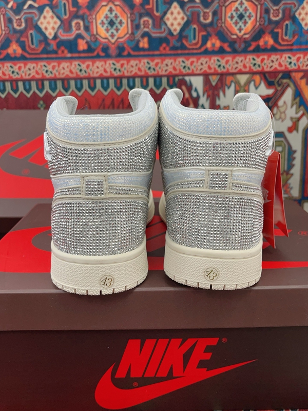 ナイキ靴着用イメージ